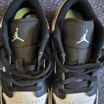 Nike Kids air Jordan shoes