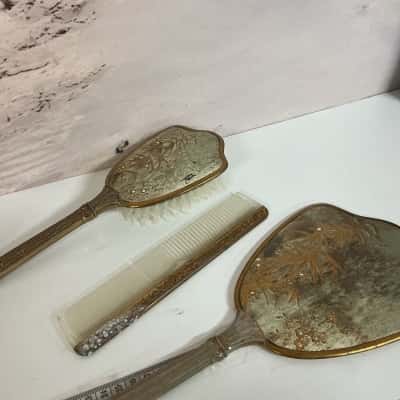 Vintage 3 Pce Vanity Set 
