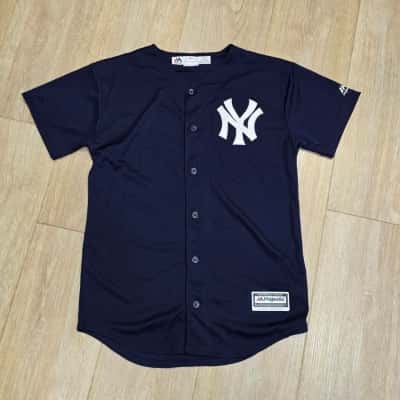 Majestic Major League Baseball New York Yankees Jersey - Kids Size L/12-14