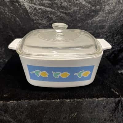 Corning Ware 1.5L Casserole and Lid. 