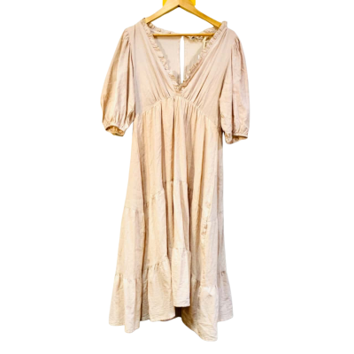 BNWT OobyLuxe Size 8 Light Pink Midi Dress