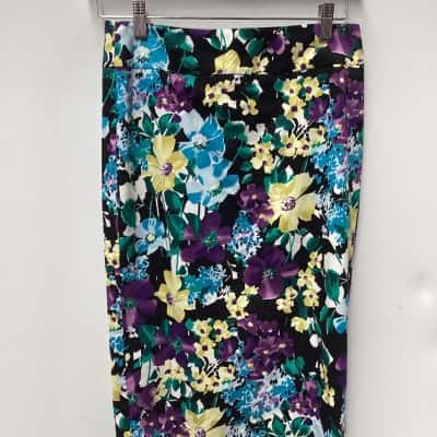 Review Womens  Size 8 Multicoloured skirt