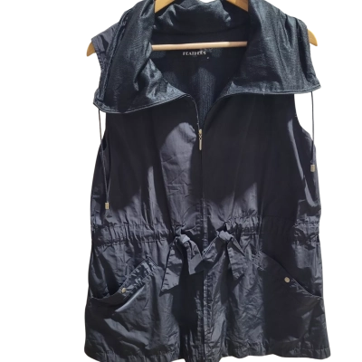 Feathers Womens  Size M Black  