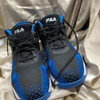 Fila Mens  Size 13 Sneakers Black  / Blue 
