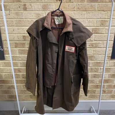 Driza-Bone Mens long coat Size 7 