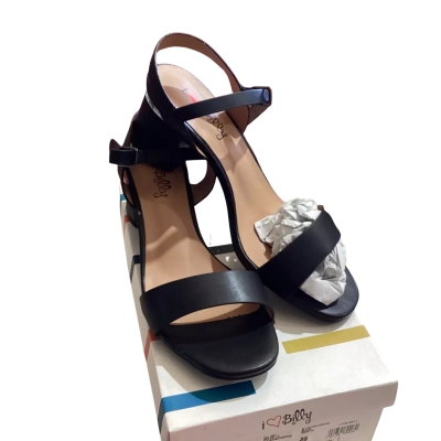 I Love Billy Womens  Size 39 Heels Black  / Silver 