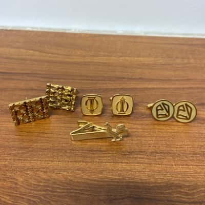 Collection of 3 cuff links one tie pin