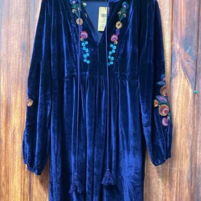 Ishka  Size L Navy Blue velvet feel boho dress new 