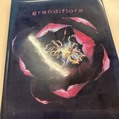 grandiflora by saska havekes and gary heery