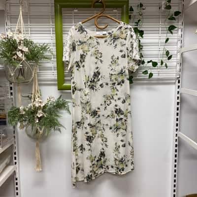 Verge Womens  Size S Short Sleeve Dress  Floral / Multicoloured 