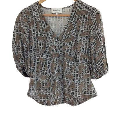  Womens  Size 0 Blouse Animal print 