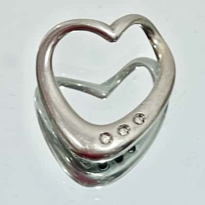 925 Free Floating Gemstone Detail Loveheart Pendant 