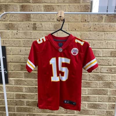 NFL Cheifs Mahomes 15 jersey Size 10 / 12 