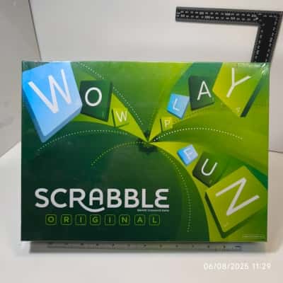 Scrabble New Sealed Original 