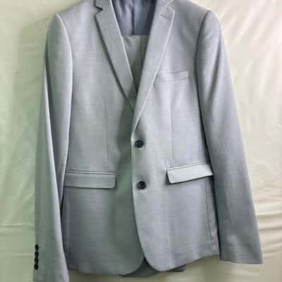 Yd. Mens 2 Piece Suit Size 32 / M Grey