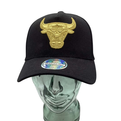 Mitchell & Ness "Chicago Bulls" Unisex Cap, One Size, Black  / Gold Embroidered Logo   11571941