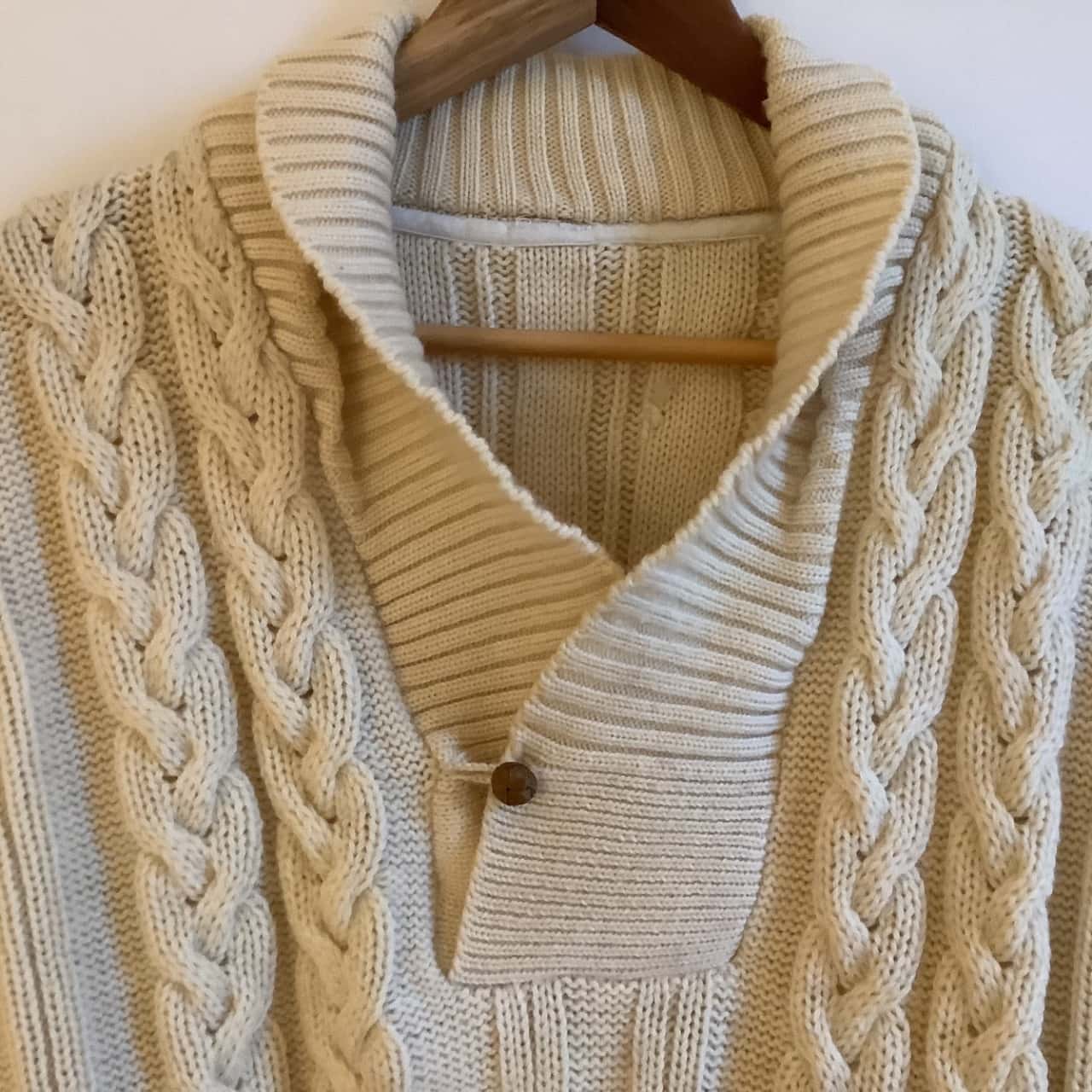 REDUCED****Vintage Home made Unisex Shawl Collar Jumper. Cream. L XL(s)