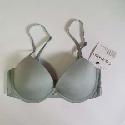Calvin Klein Women's Size 10D Push Up Plunge Bra Meadow - New With Tags