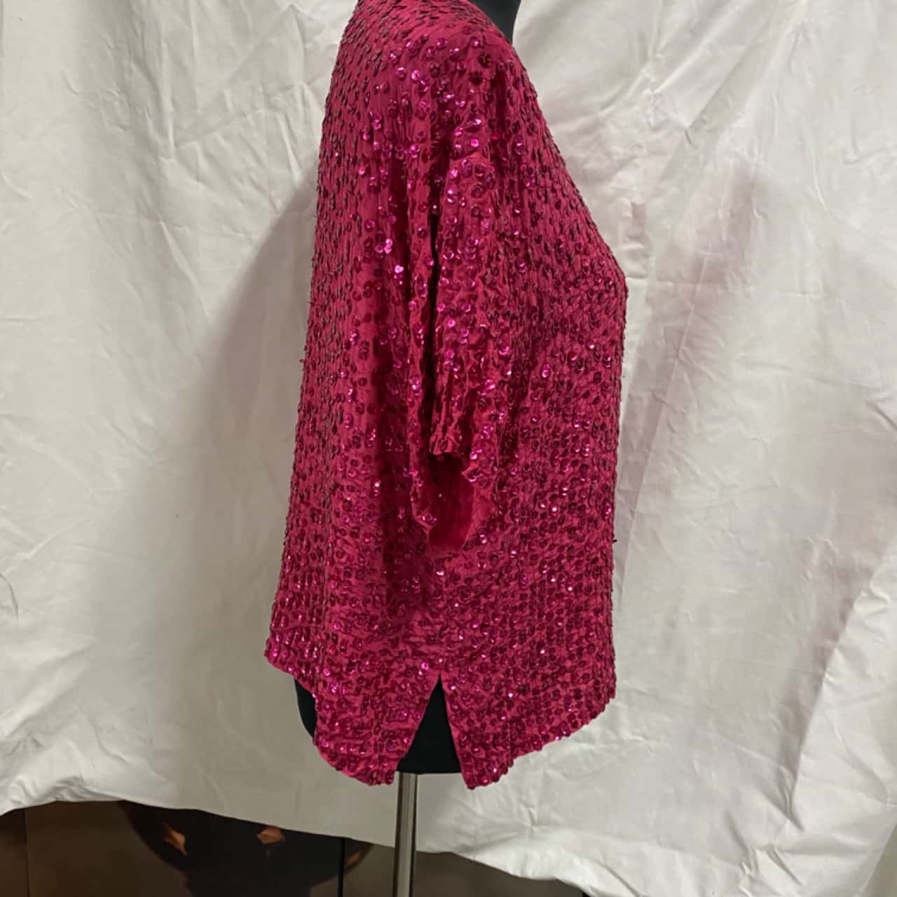 Velvet X Graham & Spencer Pink Sequin Top Size S(s)