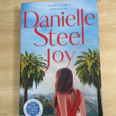 Danielle Steel, Joy