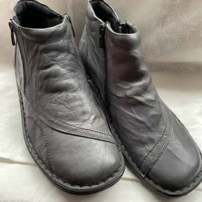  CABELLO Ladies  Size 43 Leather Ankle Boots Grey 