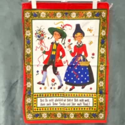 Tea Towel a couple holding flowers with German lettering