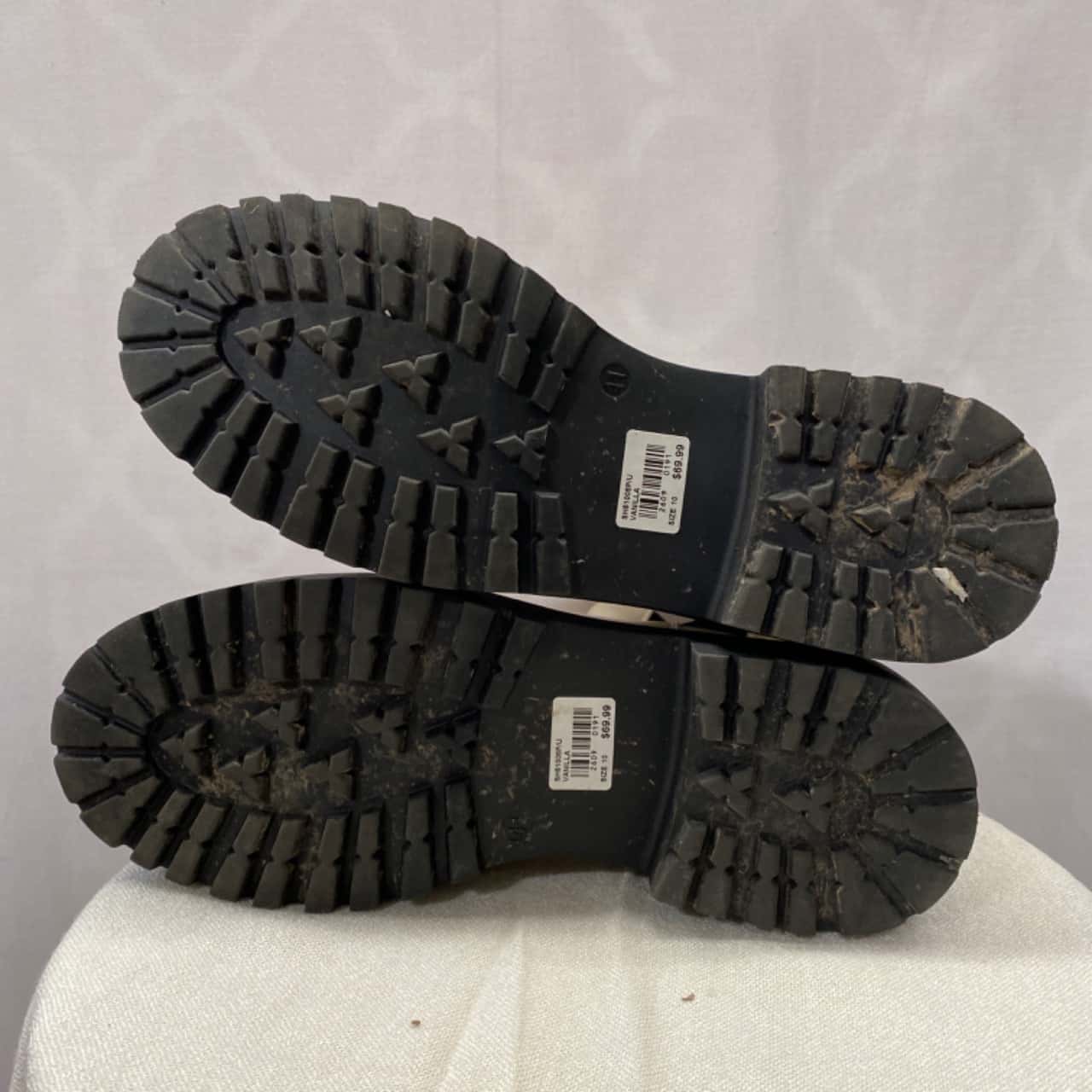 Women’s Glassons Size 10 Vanilla Boots(s)