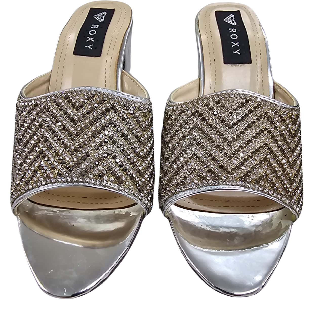 Roxy Womens Size 37 Silver SlipOn Shoes Silver (As New)