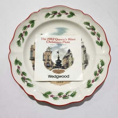 Queensware Christmas Plate