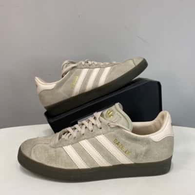 Adidas Gazelle Womens  Size 5 Suede Sneakers / Trainers Gold / Natural 