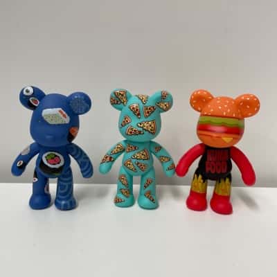 Kuma Paw food figurines X3