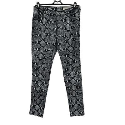 SASS & BIDE SNAKESKIN DESIGN PANTS. SIZE 28