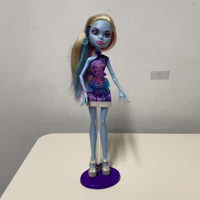 Abby Bominable Scaris City of Frights monter high doll 2012
