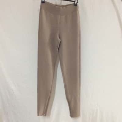Hennes Womens  Size 6 Skinny Leg Pants Khaki 