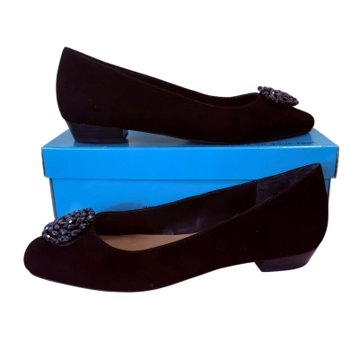 Easy Steps Womens  Size 11 Flats Black  