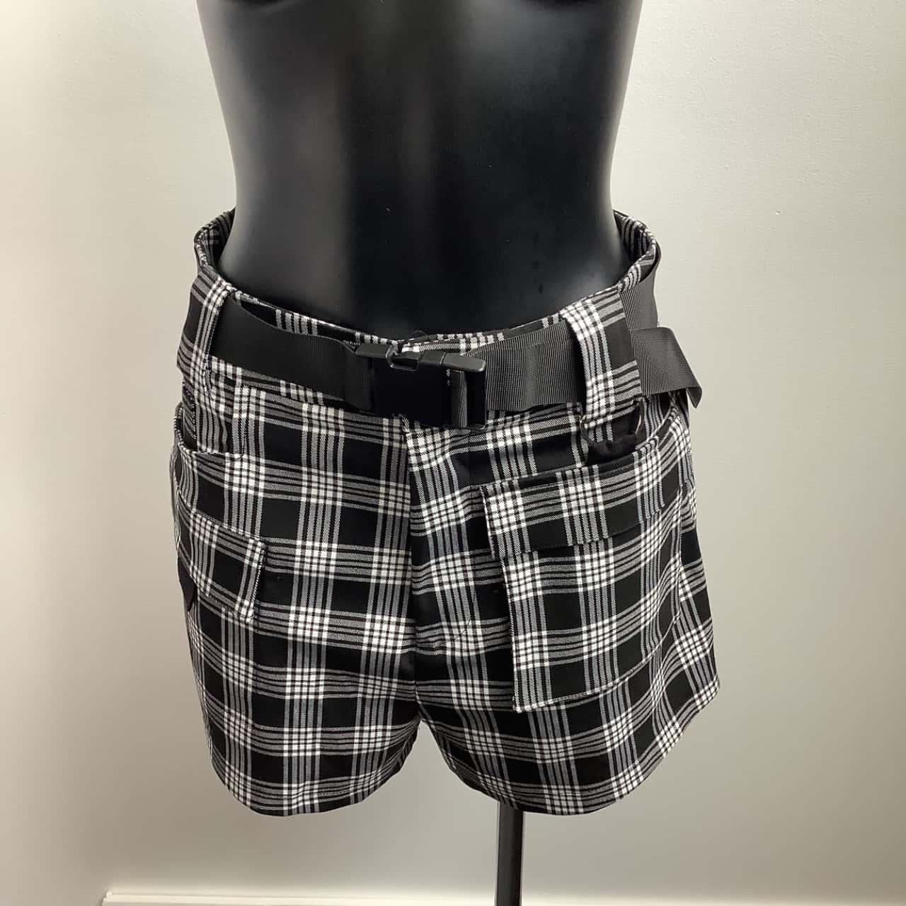 I.Am.Gia Womens Size M Black /Checked 