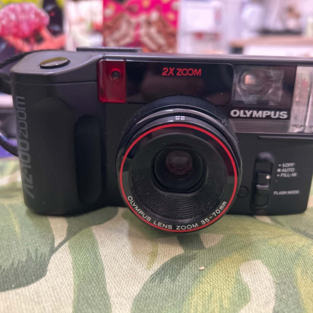 Olympus AZ100 zoom quick flash camera (b21