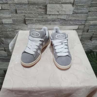 Adidas Campus Womens  Size 6 US Sneakers Grey / White 