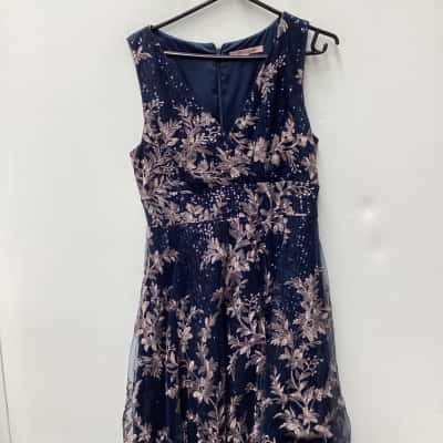 Review Womens  Size 12 Blue  with Silver floral detail