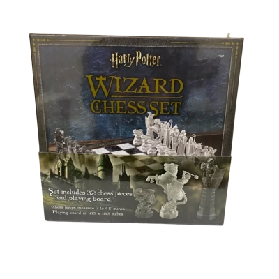 Brand new in box Harry Potter Wizard Chess Set