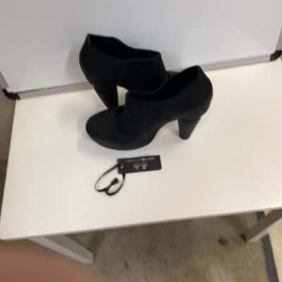  WomensTristan Blair  Size 37 Platforms Black  