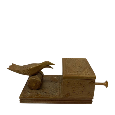 Vintage carved bird cigarette box 