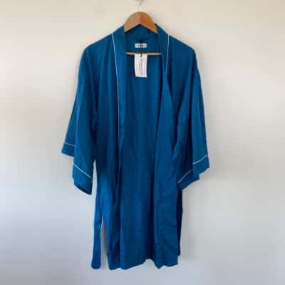 Wanderluxe Sleep Wear Teal Robe Size 12 