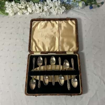 Vintage Set of EPNS Teaspoons in Brown Case