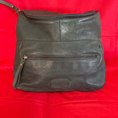 Stitch & Hide Women’s Leather Crossbody Bag Green 