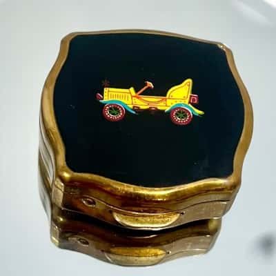Vintage Stratton Portable Compact Ashtray- Retro Car Collectable Design 