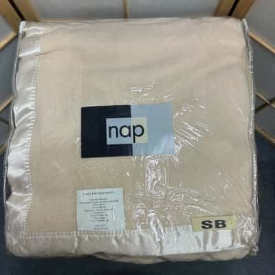 New With Bag NAP Single Bed 100% Wool Blanket 