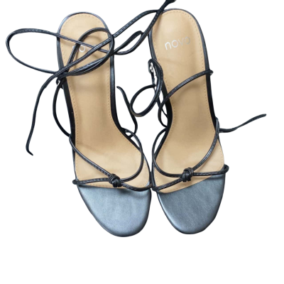 Novo Heele Size 6 Black  