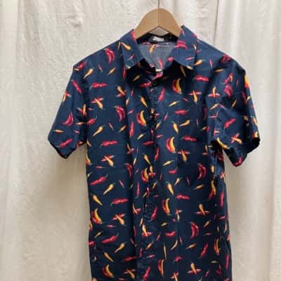  Mens  Size S Short Sleeve Shirt Blue / Pattern 