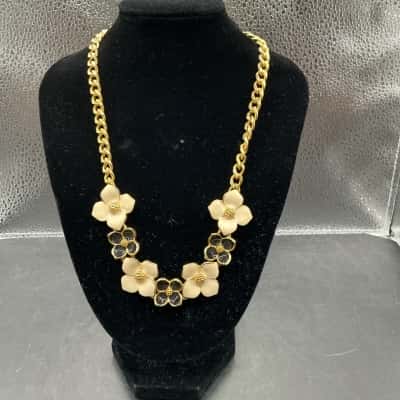   Women’s BARCS Necklace 